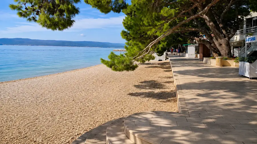 Plaža Soline i jadranska obala uz smještaj